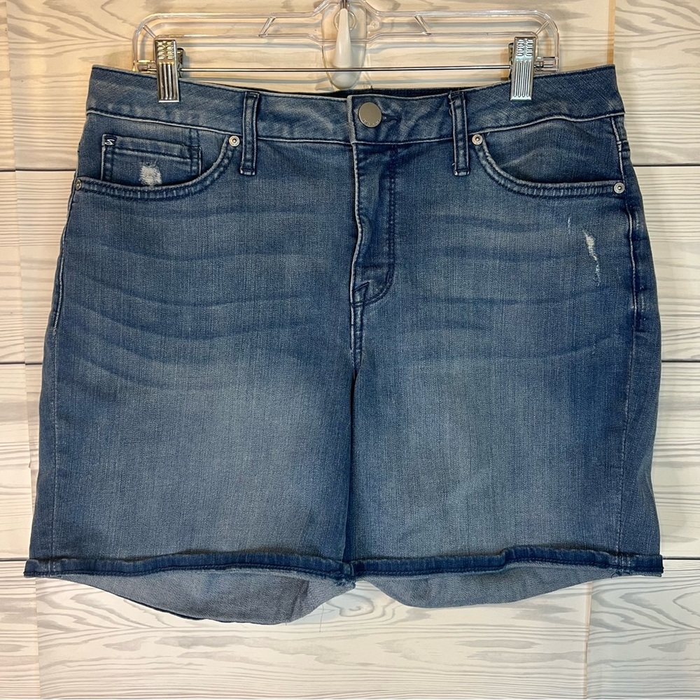 Size 12  Seven7 jean shorts